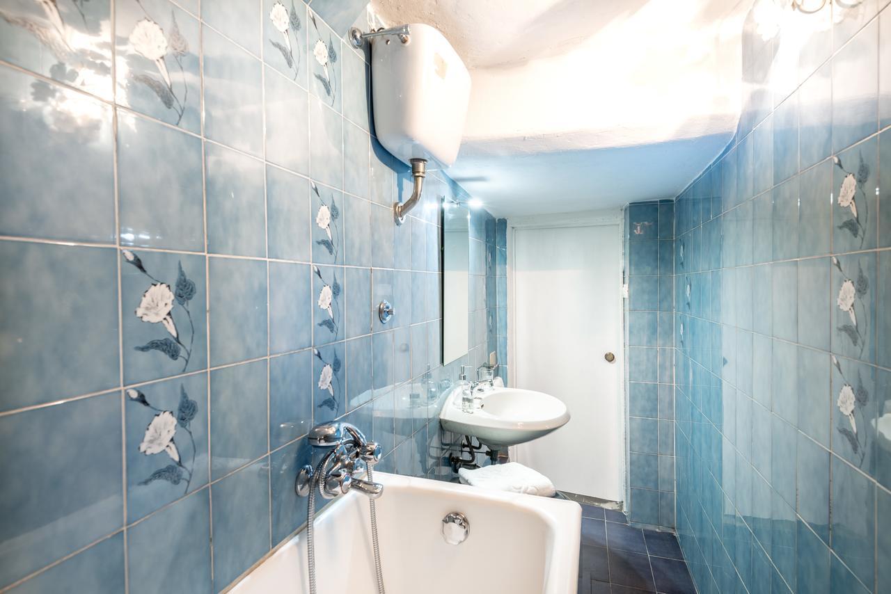 Santo Spirito Jungle Apartment ฟลอเรนซ์ ภายนอก รูปภาพ